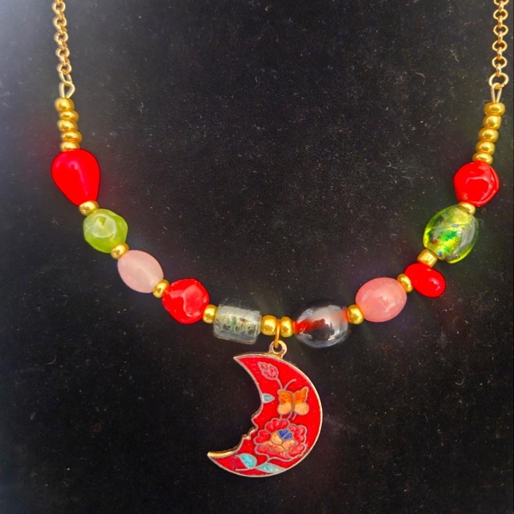 Artisan necklace